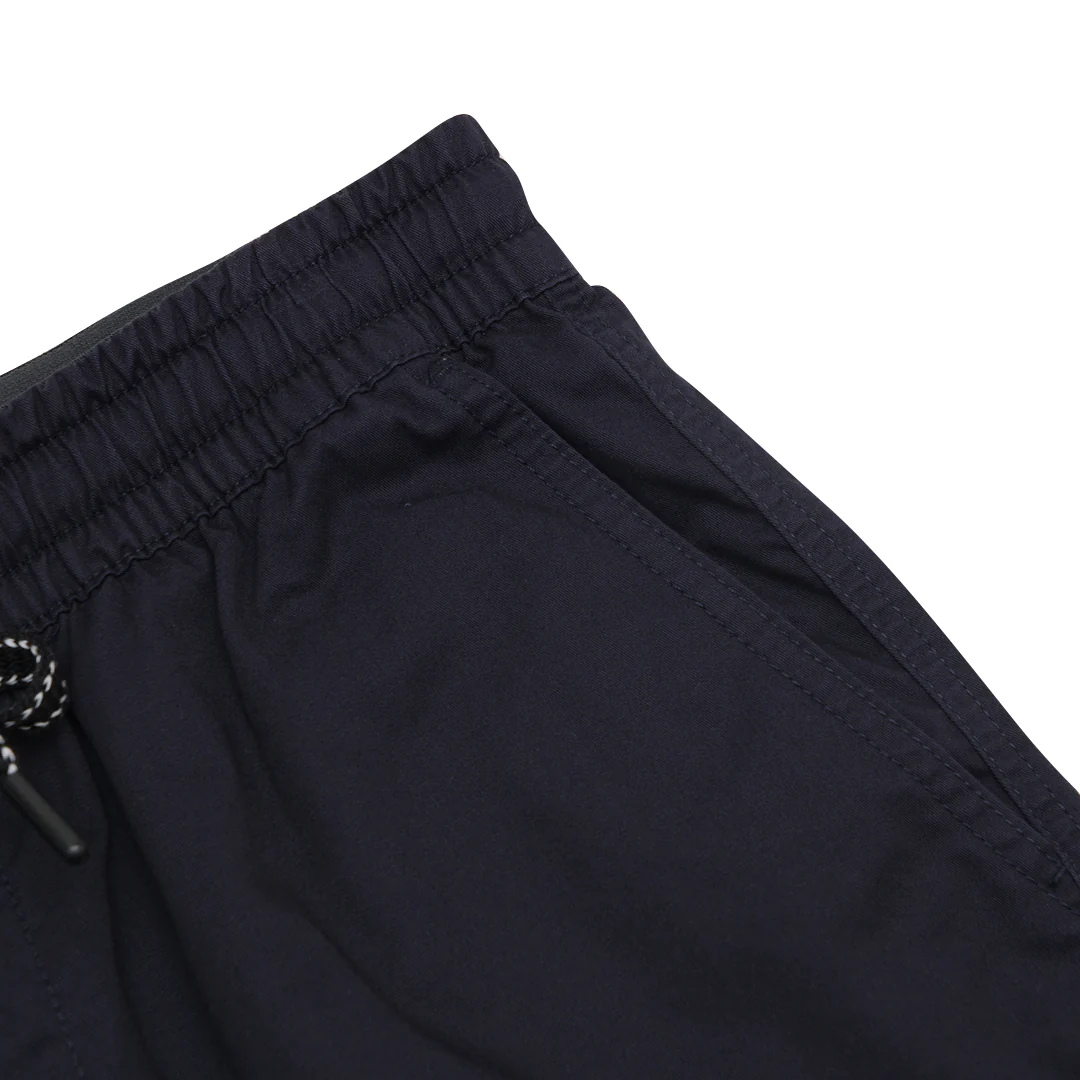 GIORDANO Men's Cotton Twill Mid Rise Relax Fit Bermuda Shorts (01105208) - Image 5