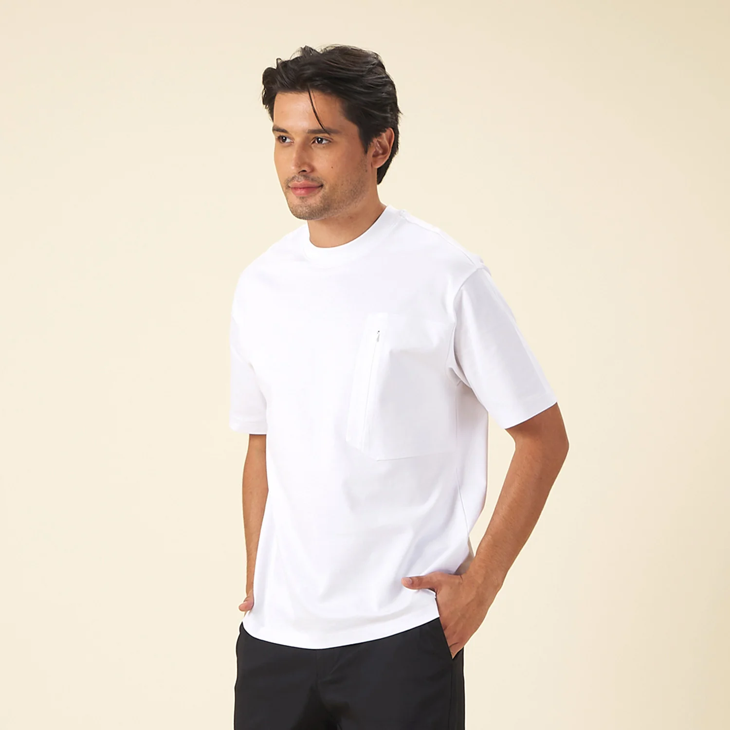GIORDANO Men's Crew Neck Relax Fit Pocket Tee (01025208) - Image 7