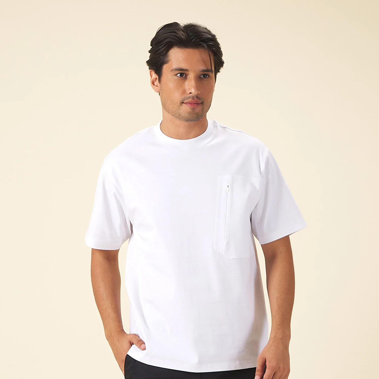 GIORDANO Men's Crew Neck Relax Fit Pocket Tee (01025208) - Image 8