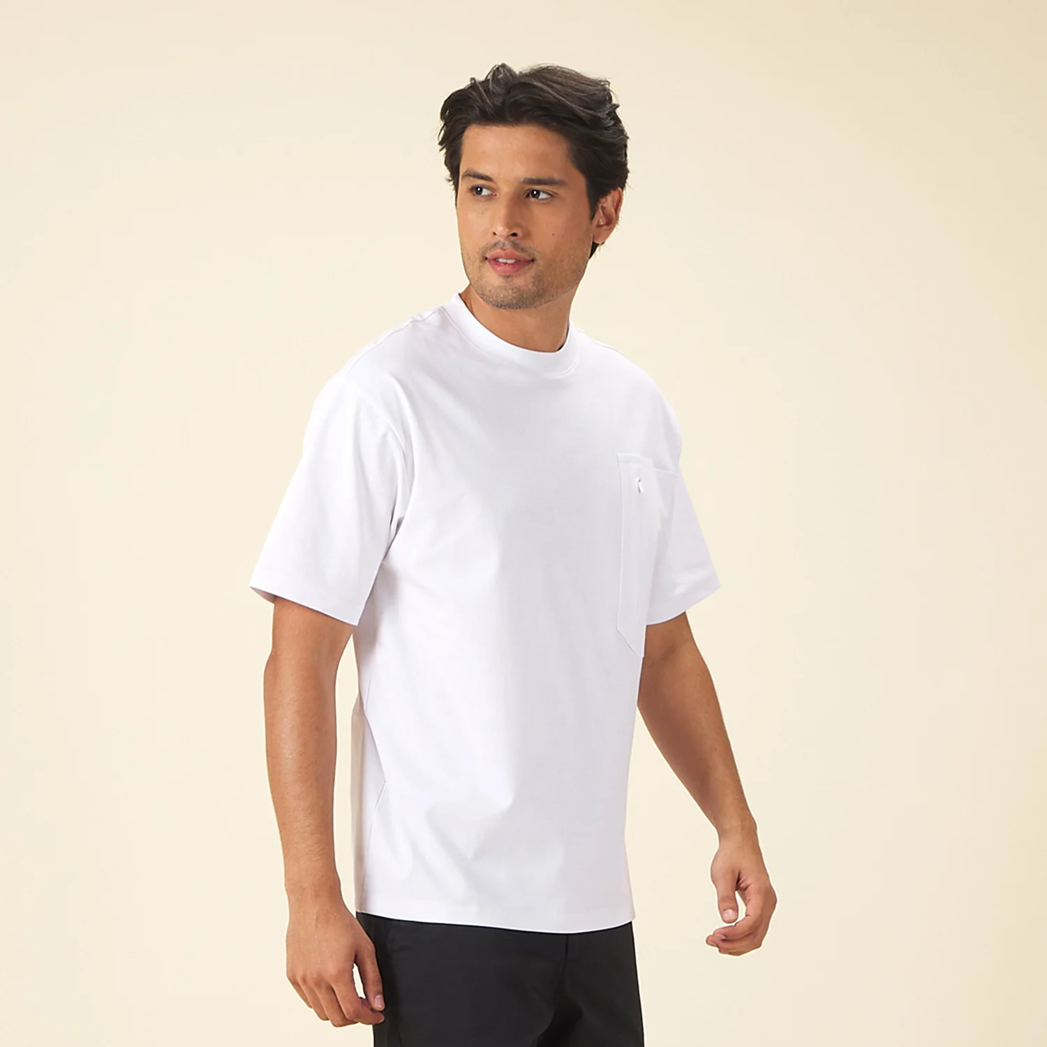 GIORDANO Men's Crew Neck Relax Fit Pocket Tee (01025208) - Image 9