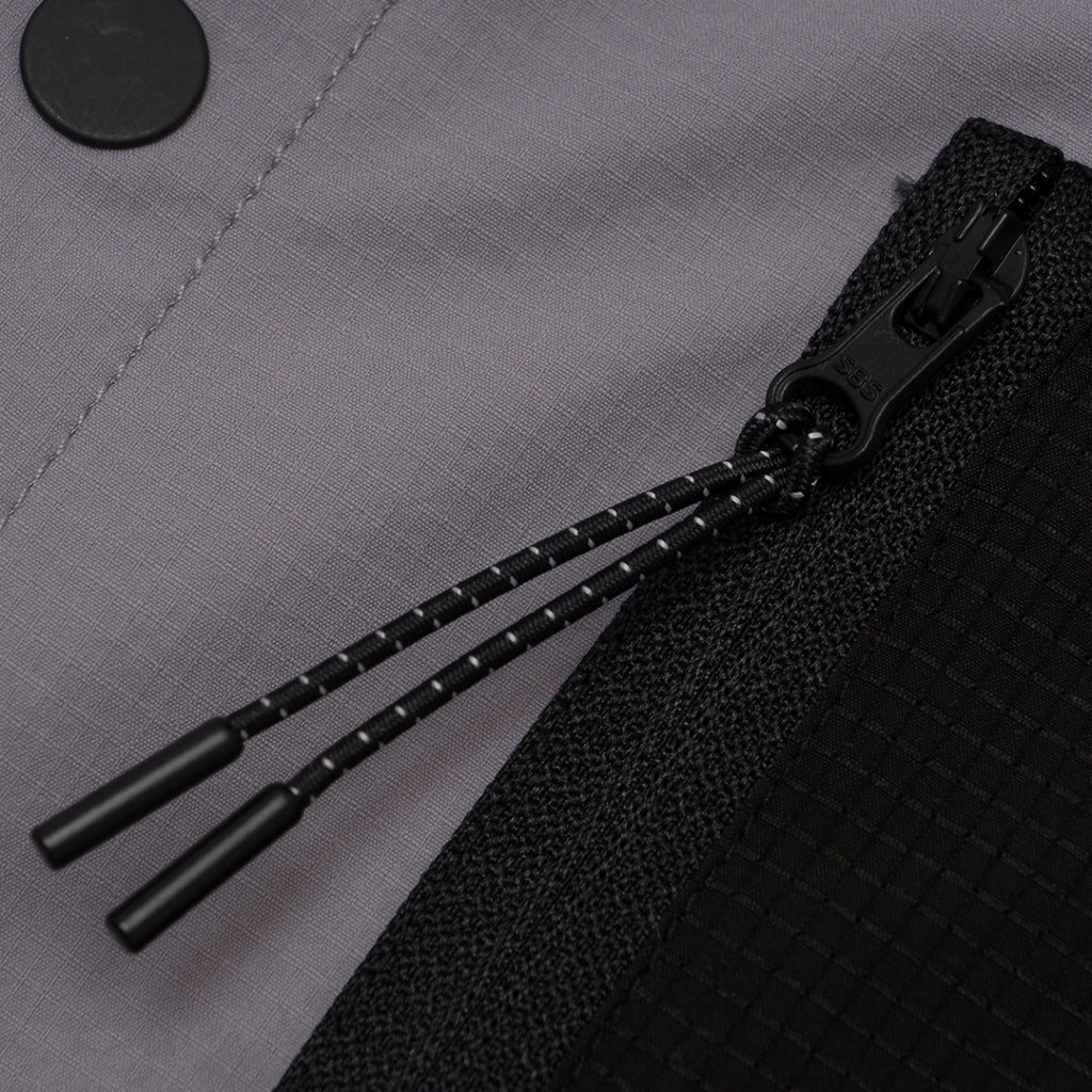 GIORDANO Men's G Motion Nylon Spandex Short Sleeves Zip Pocket Shirt (01045244) - Image 4